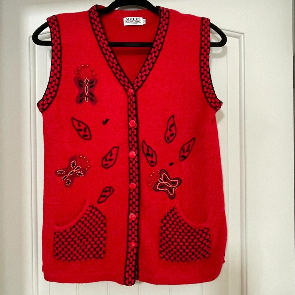 MOFFI VTG Red Chenille Vest with Butterfly Embroidered Retro Cottagecore Small